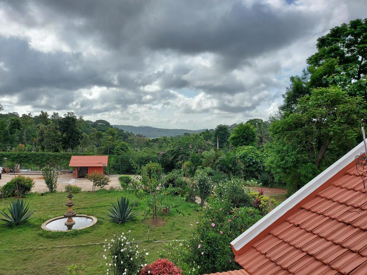 Robin Woods Homestay Sakleshpur Luaran gambar
